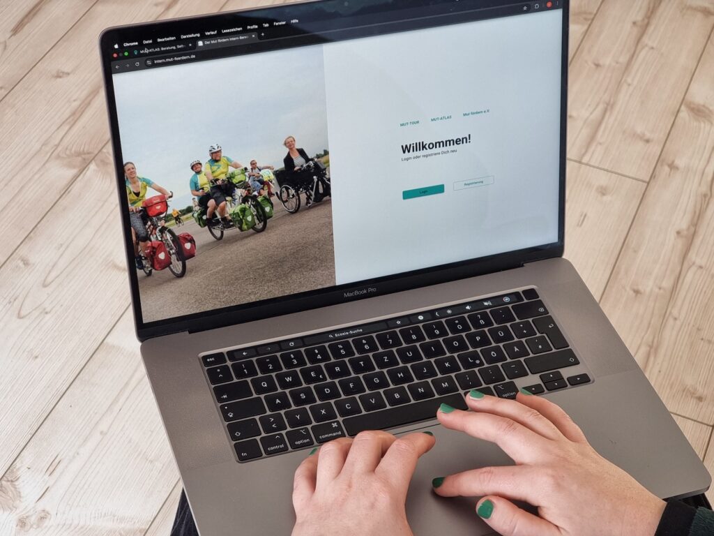 MUT-SCOUT in anonymer Form am Bildschrim